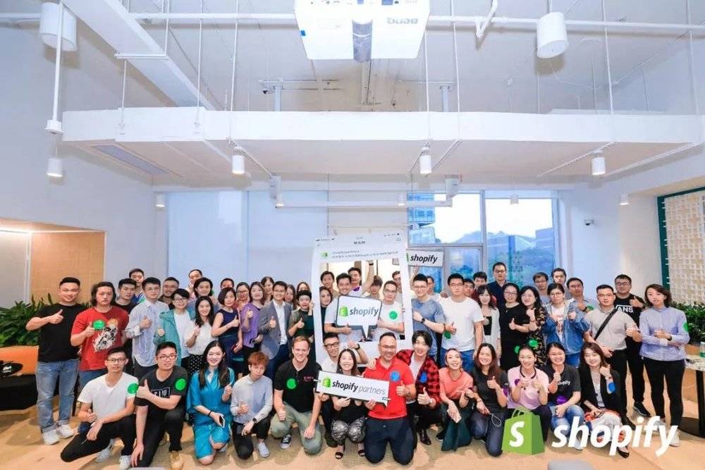 千亿美金电商黑马Shopify，凭什么挑战亚马逊？